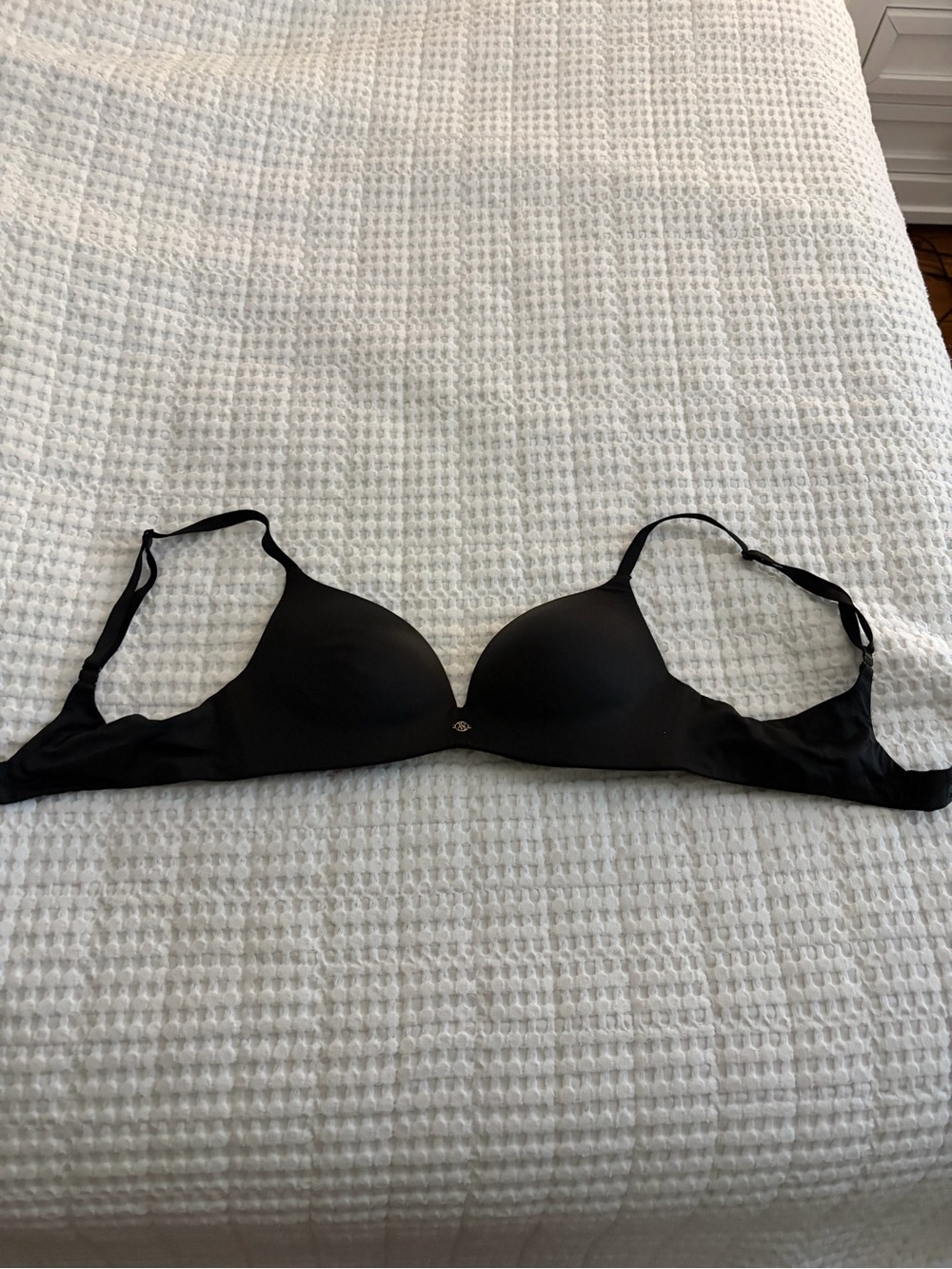 Victoria's Secret Black Smooth T-Shirt Bra